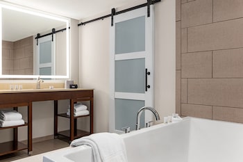 Holiday Inn Express Evansville Downtown, An Ihg Hotel,,2.5 star