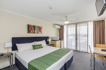 the wellington apartment hotel
