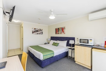 the wellington apartment hotel