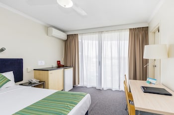 the wellington apartment hotel