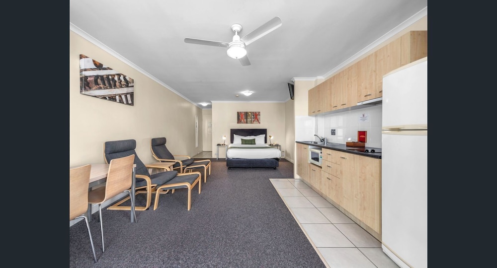 the wellington apartment hotel