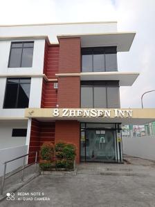 8 zhensen inn