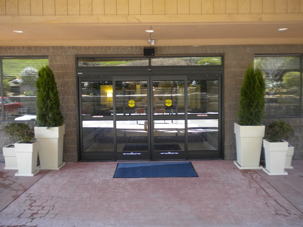 holiday inn express blowing rock south by ihg