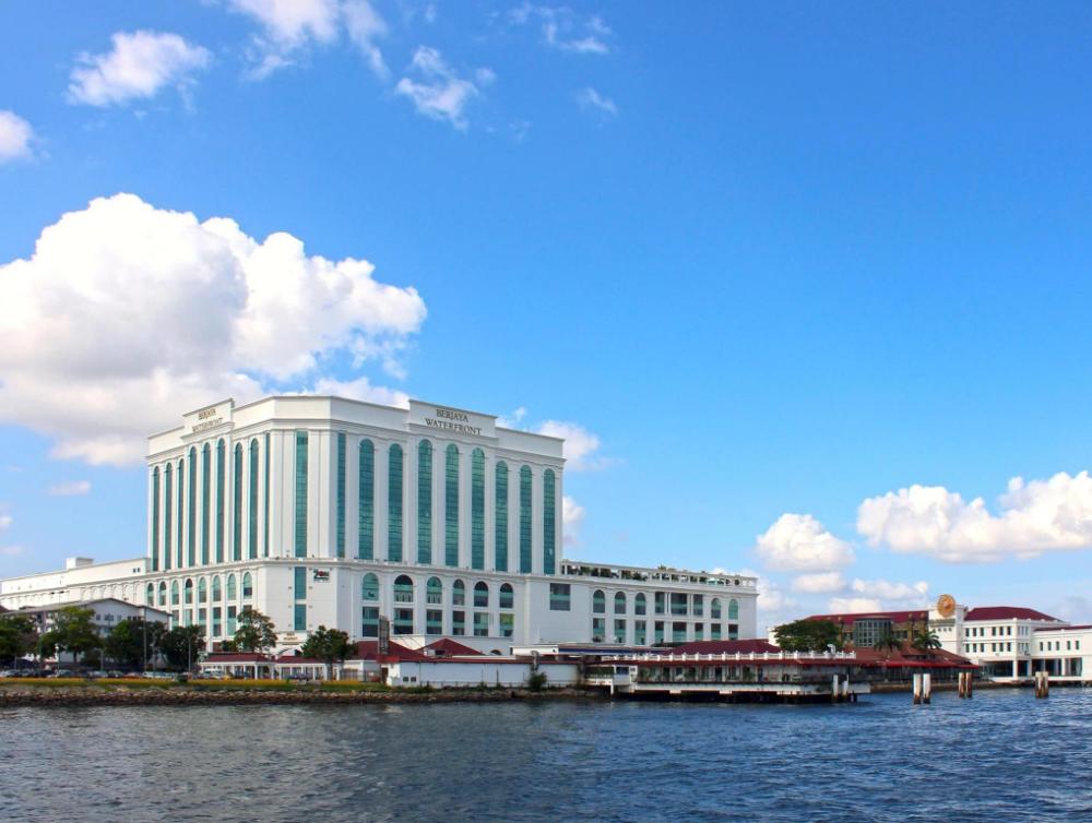 berjaya waterfront hotel