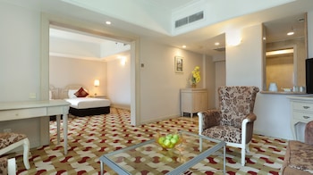 berjaya waterfront hotel