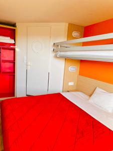 premiere classe saint quentin en yvelines elancourt