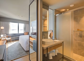 Doubletree By Hilton Porto Alegre,,2.5 star