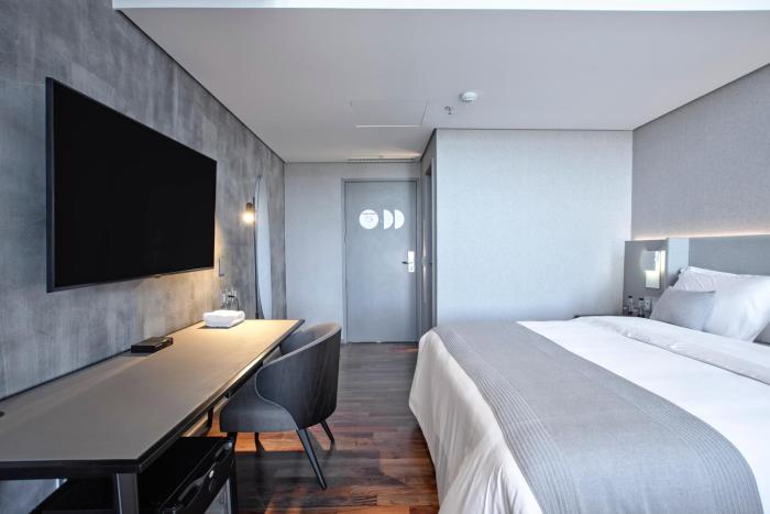 suryaa hotel pinhais curio collection by hilton
