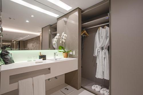 suryaa hotel pinhais curio collection by hilton