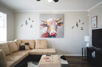 la palma lodge near texas tech and top restaurants