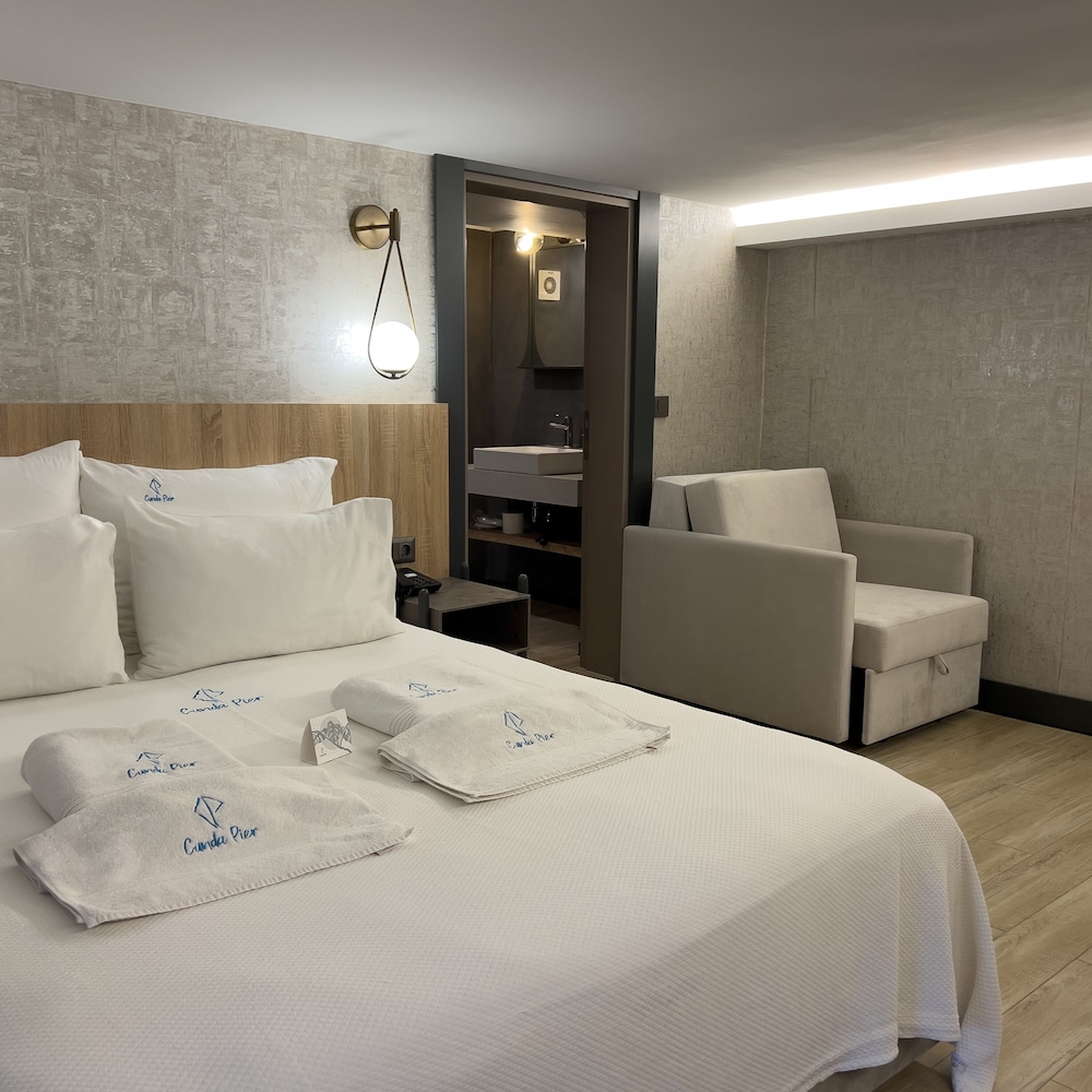 cunda pier otel