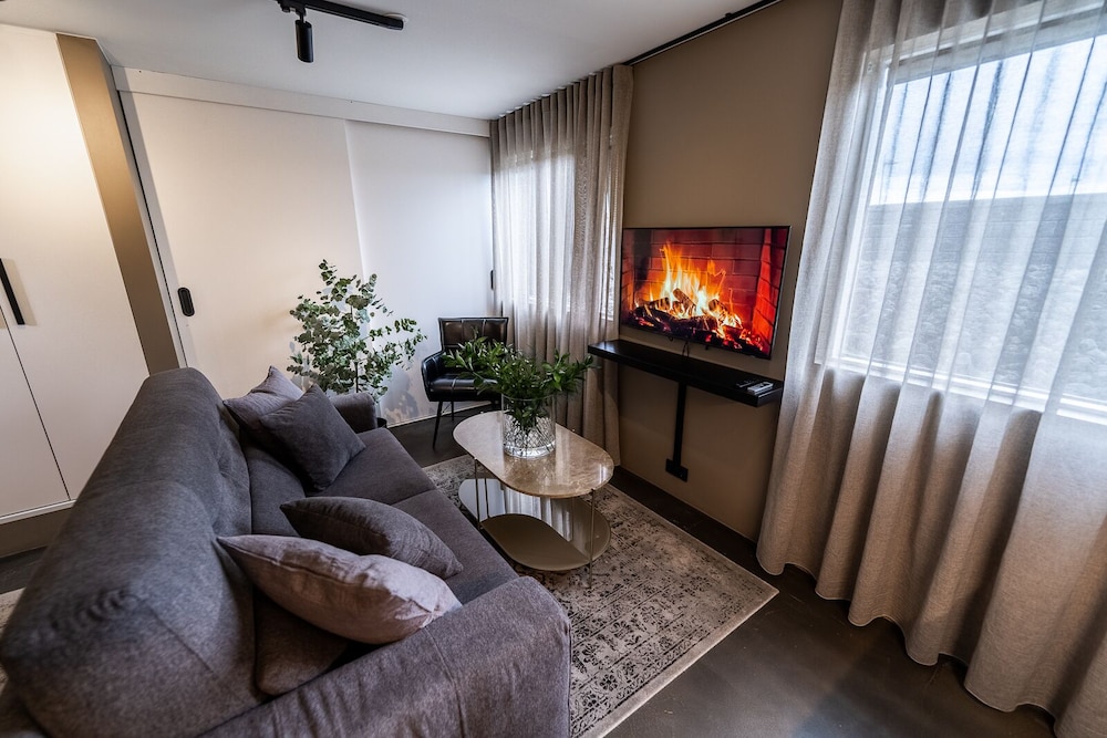 keflavik luxury apartments