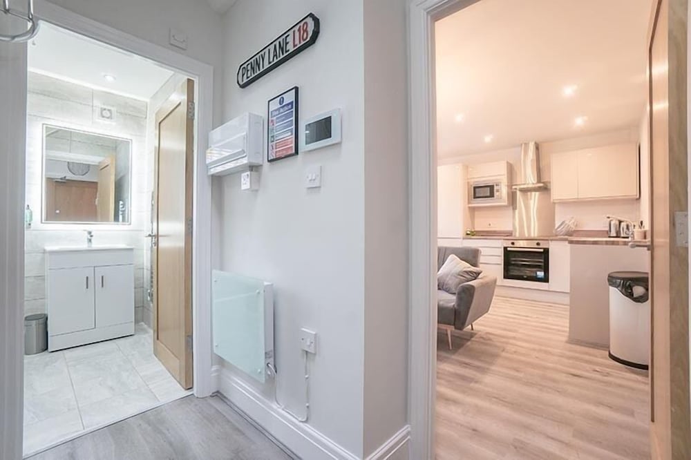 the queens arms apartments