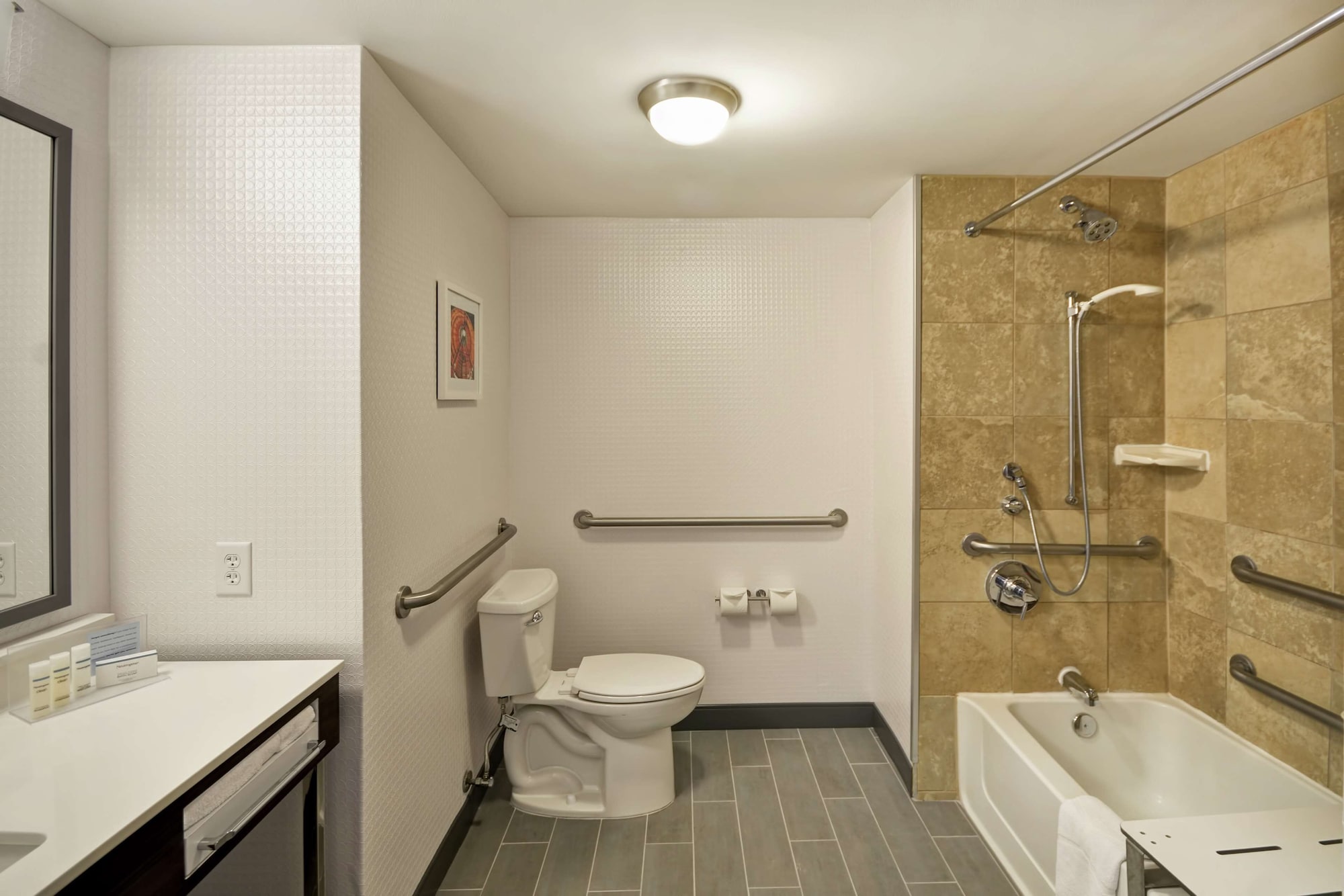 hampton inn and suites columbus easton area