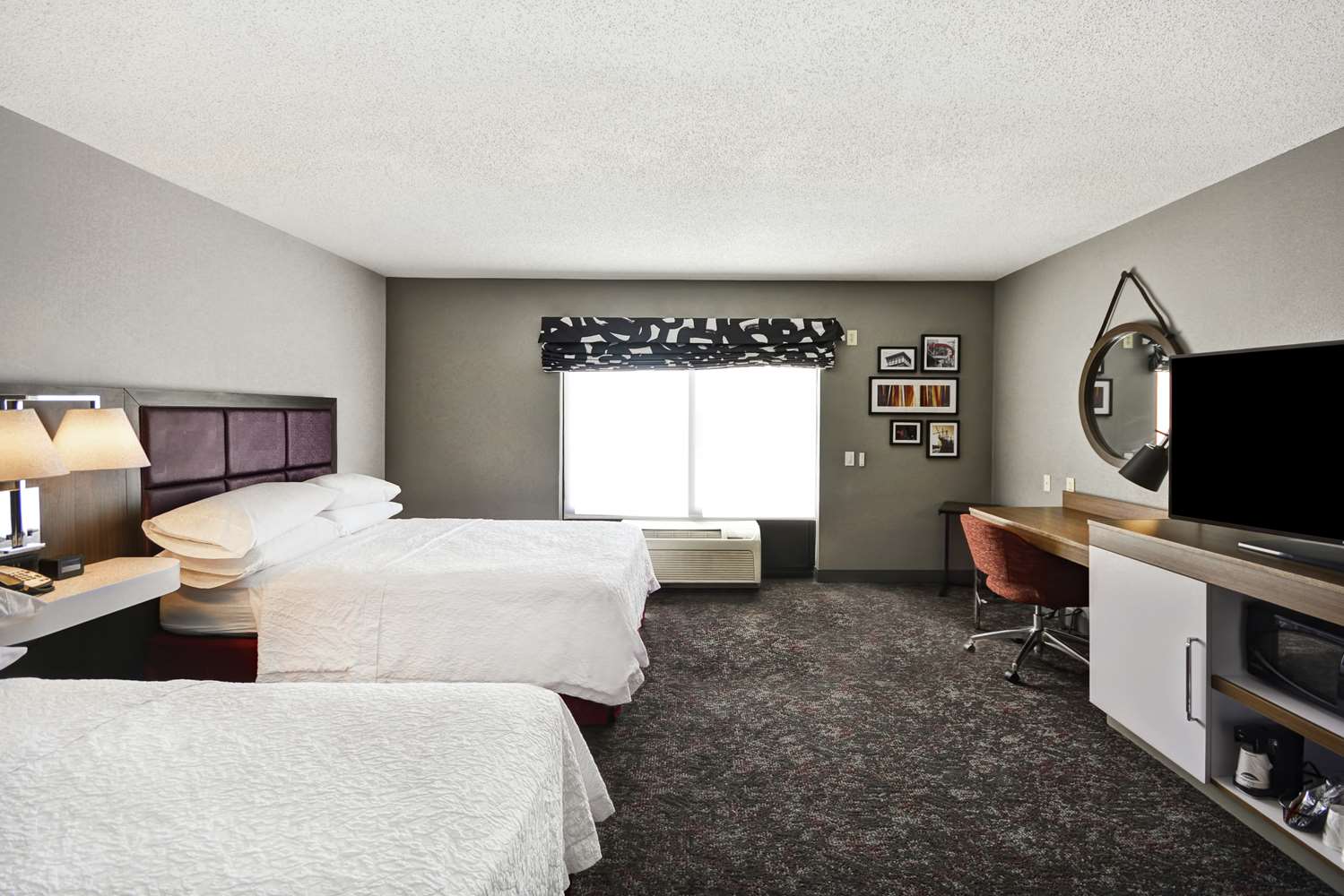 hampton inn and suites columbus easton area
