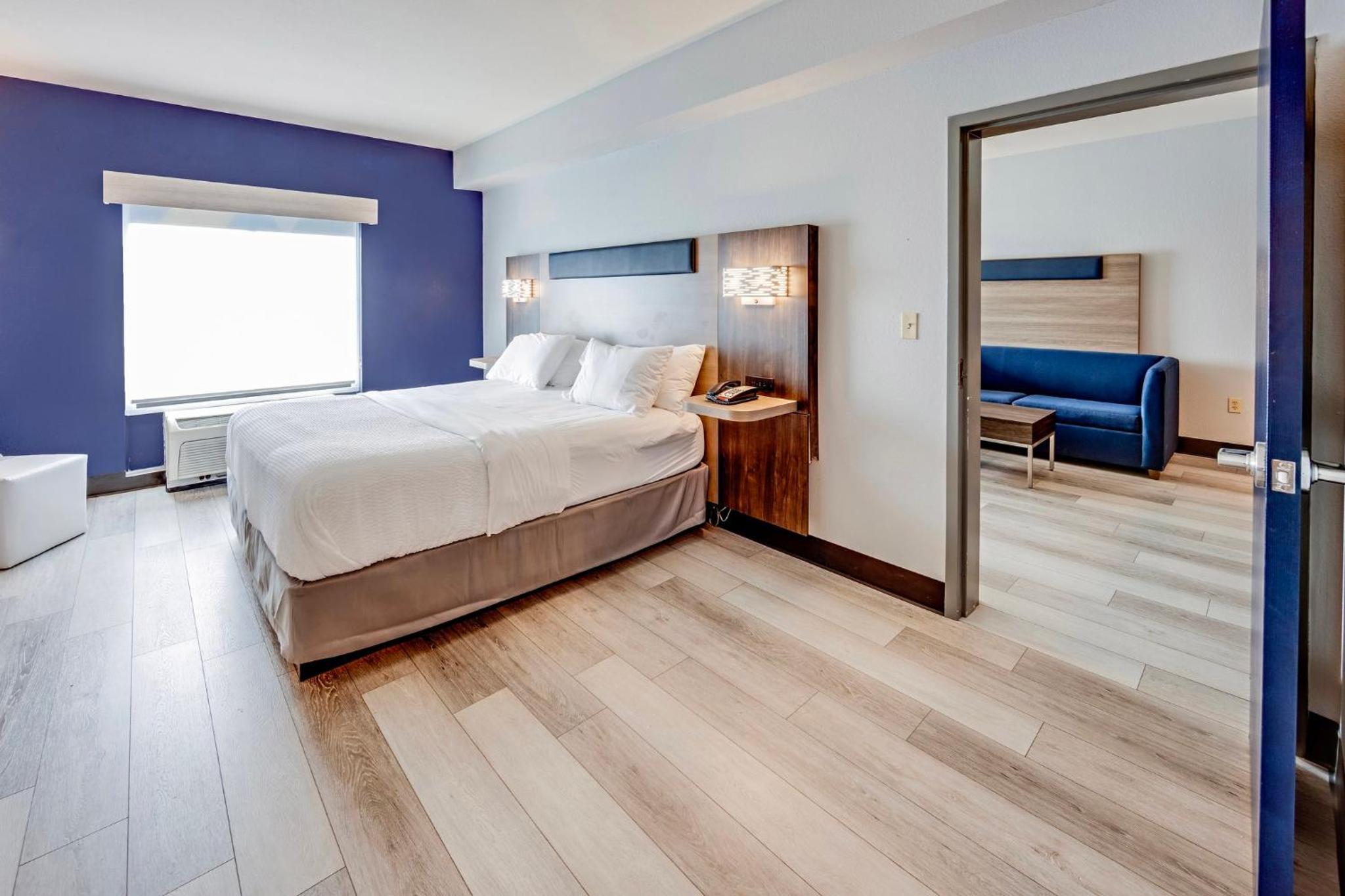holiday inn express and suites columbus osu medical center