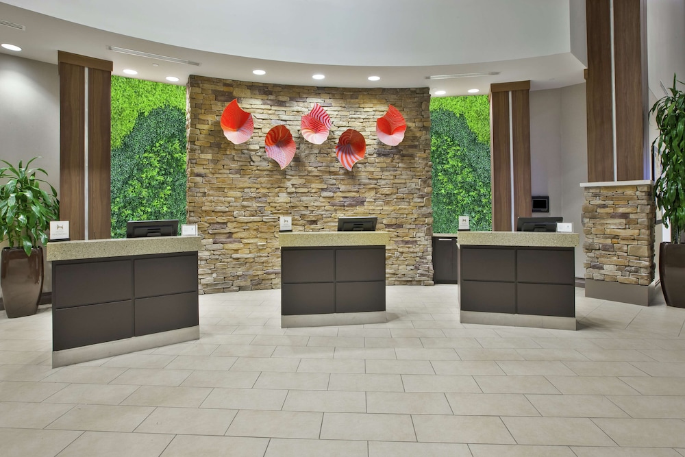 embassy suites columbus airport