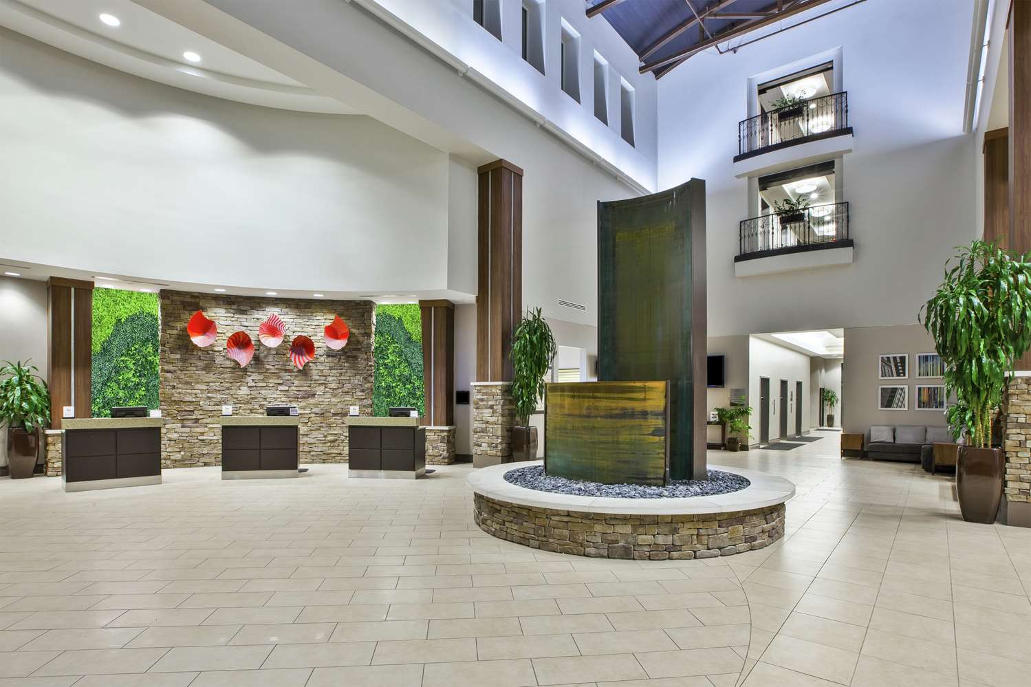embassy suites columbus airport