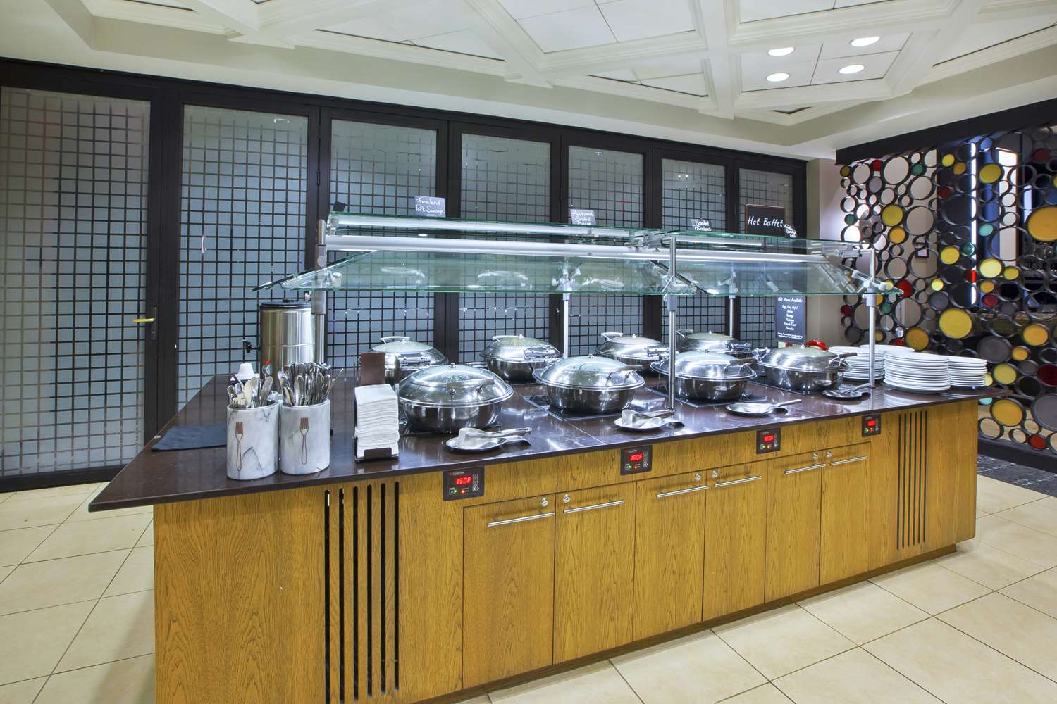 embassy suites columbus airport