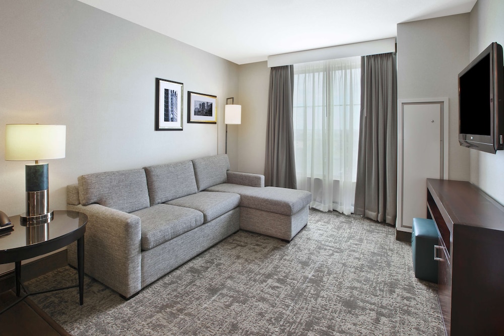 embassy suites columbus airport