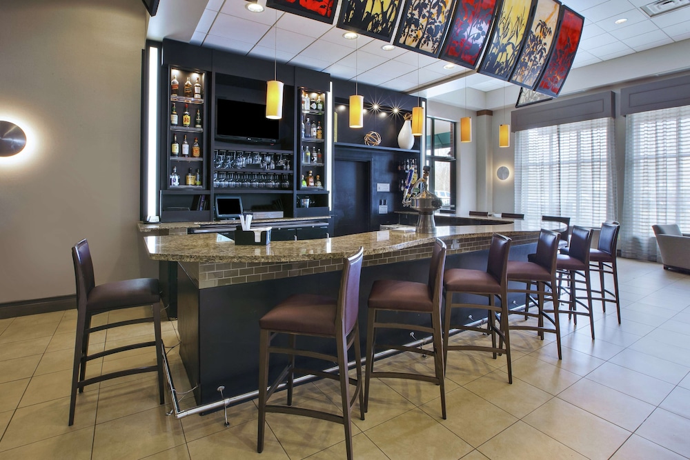 embassy suites columbus airport