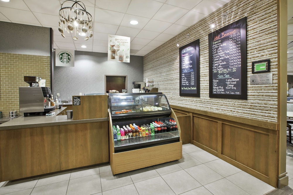 embassy suites columbus airport