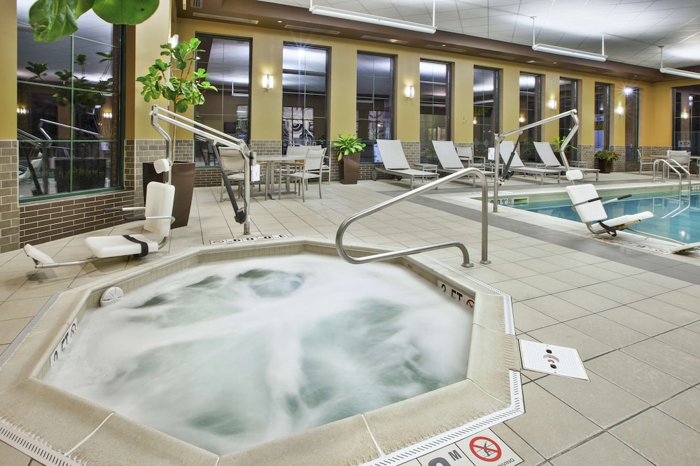 embassy suites columbus airport