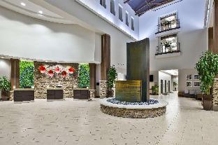 embassy suites columbus airport
