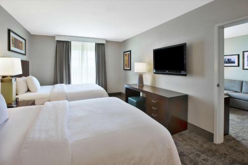 embassy suites columbus airport