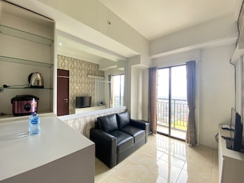 bright 2br at tamansari panoramic apartment