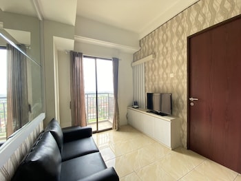 bright 2br at tamansari panoramic apartment