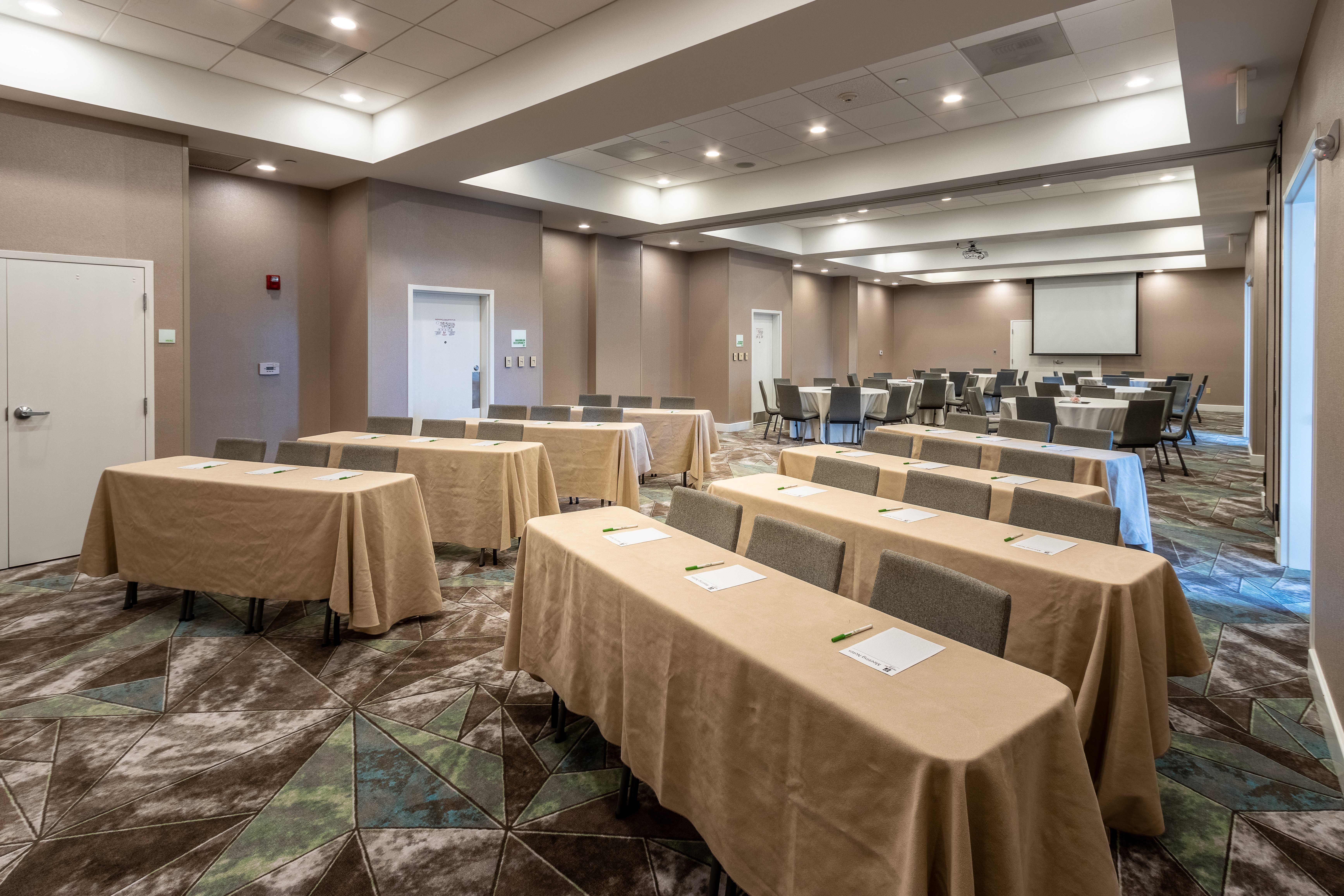 holiday inn hotel and suites memphis wolfchase galleria by ihg
