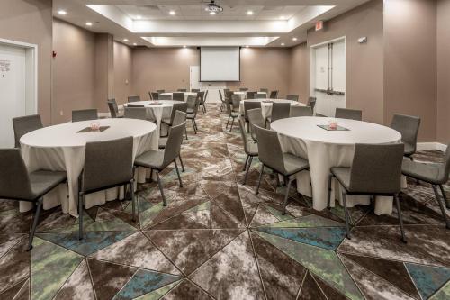 holiday inn hotel and suites memphis wolfchase galleria by ihg