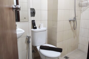 simply studio at vida view makassar