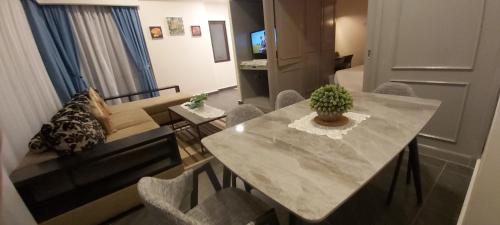 kl service suite at times square