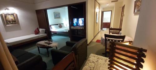 kl service suite at times square