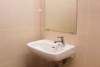 comfort studio room at oasis cikarang apartment