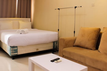 comfort studio room at oasis cikarang apartment