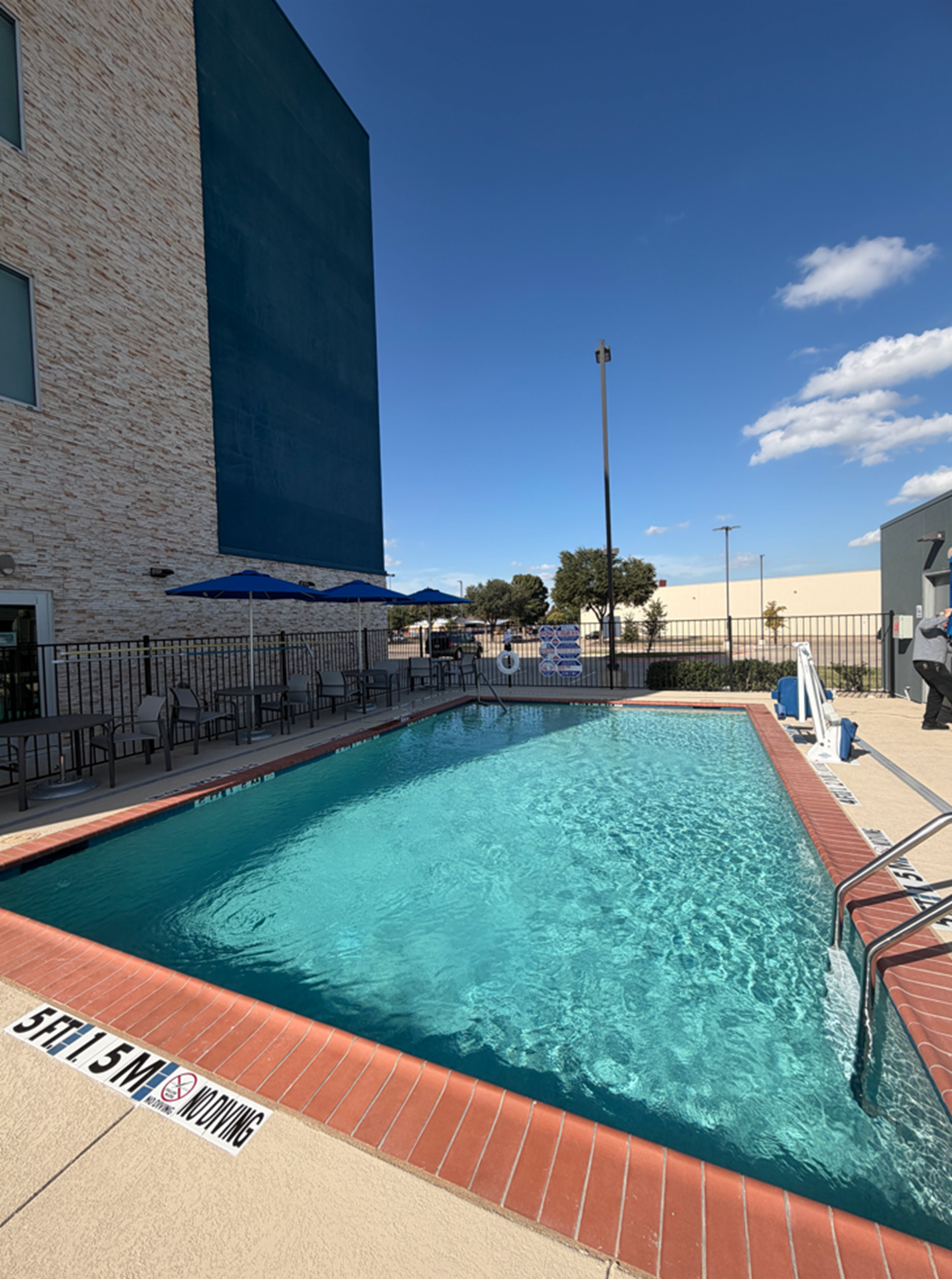 holiday inn express and suites dallas plano north