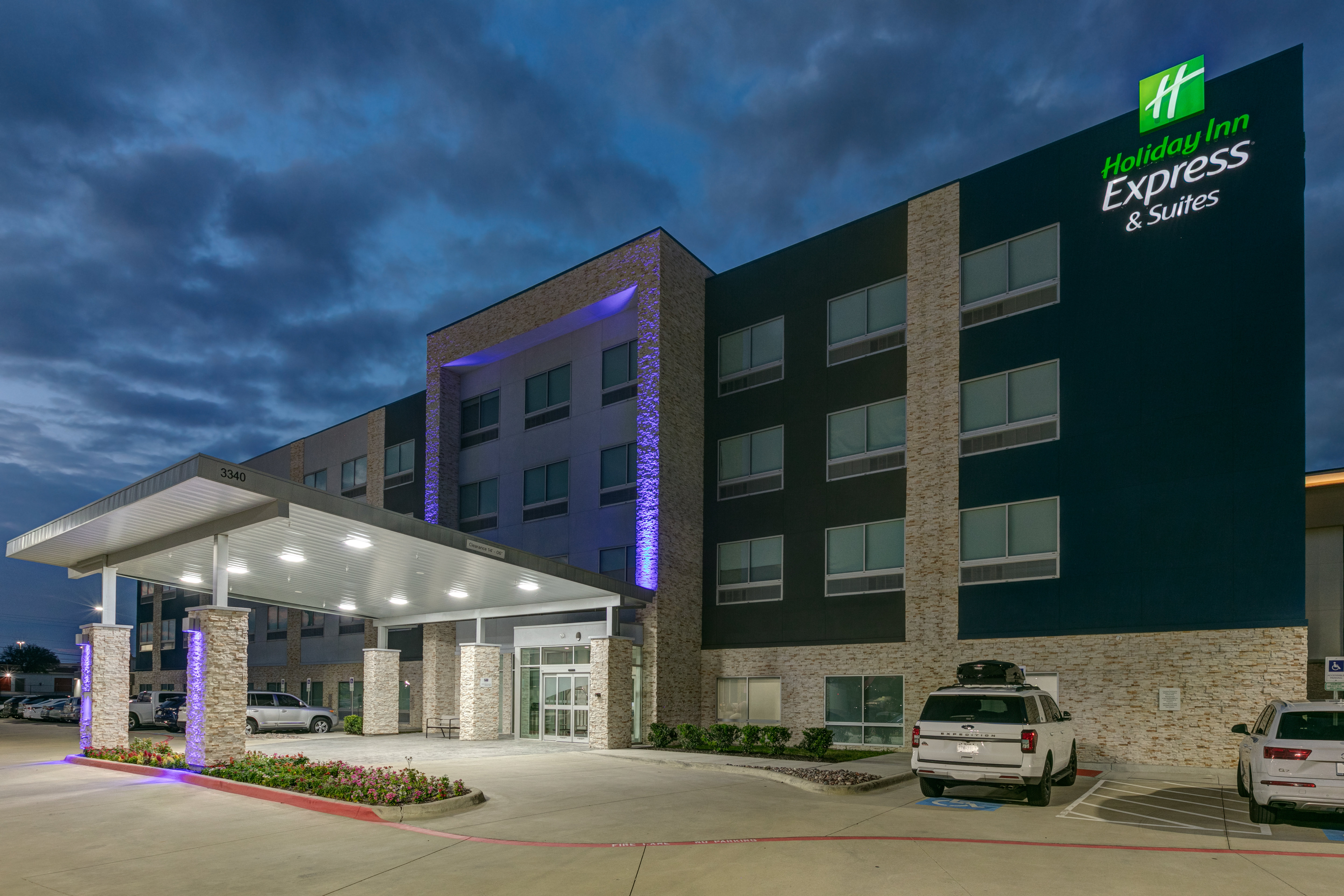 holiday inn express and suites dallas plano north