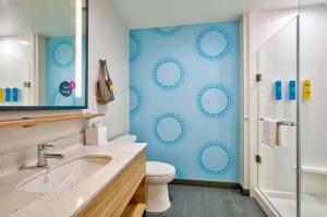 tru by hilton san antonio at the rim tx