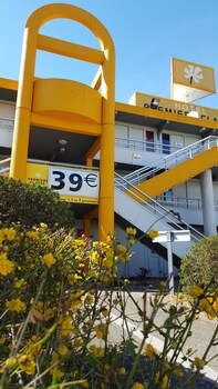 premiere classe lyon est aeroport saint exupery