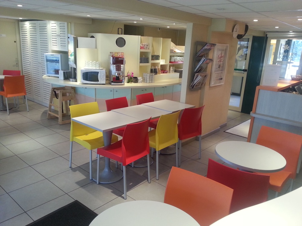 premiere classe lyon est aeroport saint exupery