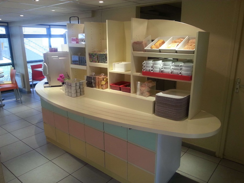 premiere classe lyon est aeroport saint exupery