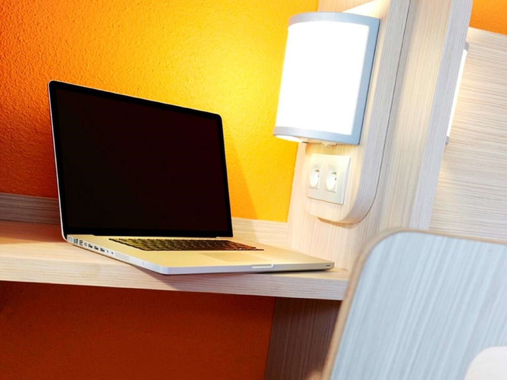 premiere classe lyon est aeroport saint exupery