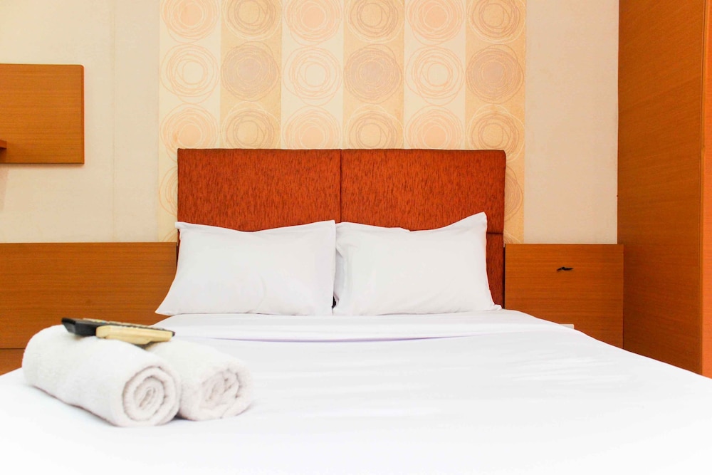 cozy stay studio apartment no kitchen at metropark condominium jababeka