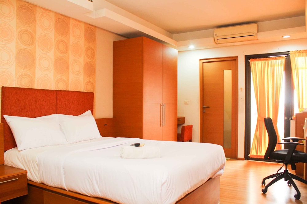 cozy stay studio apartment no kitchen at metropark condominium jababeka