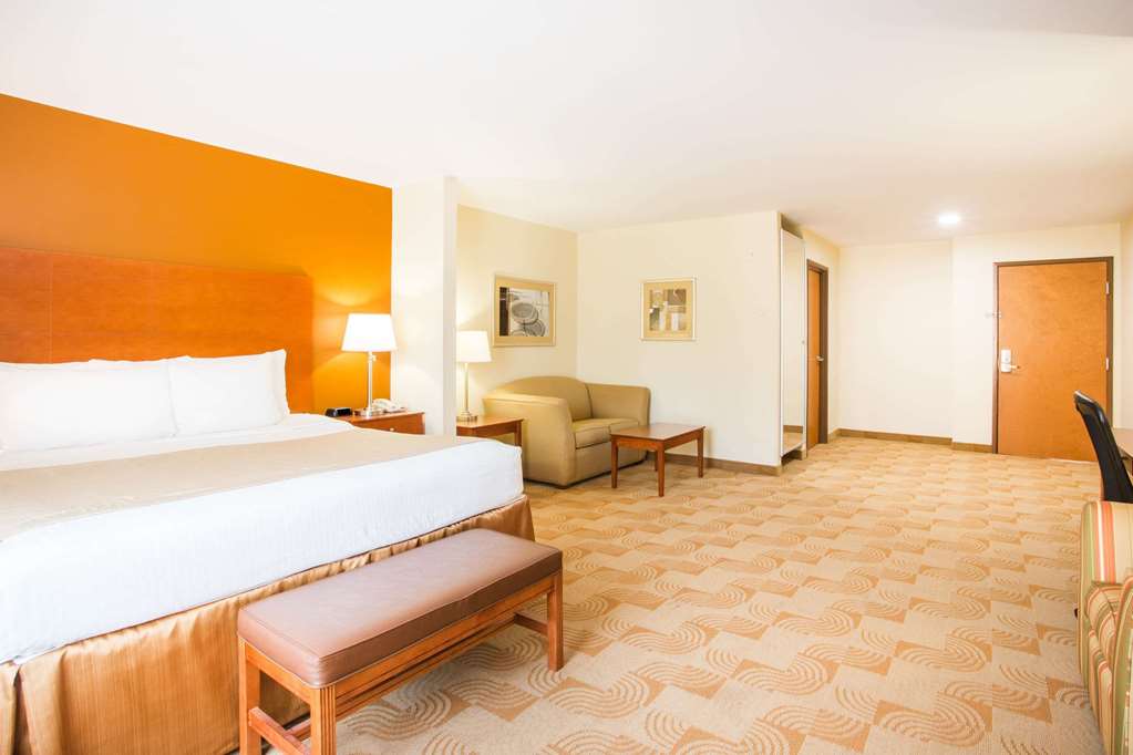 baymont by wyndham savannah south