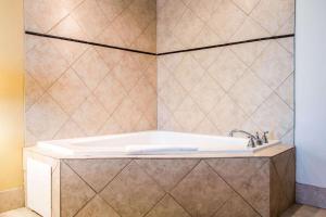 sleep inn and suites pooler