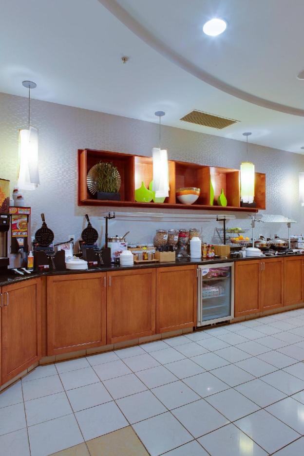 springhill suites by marriott savannah airport